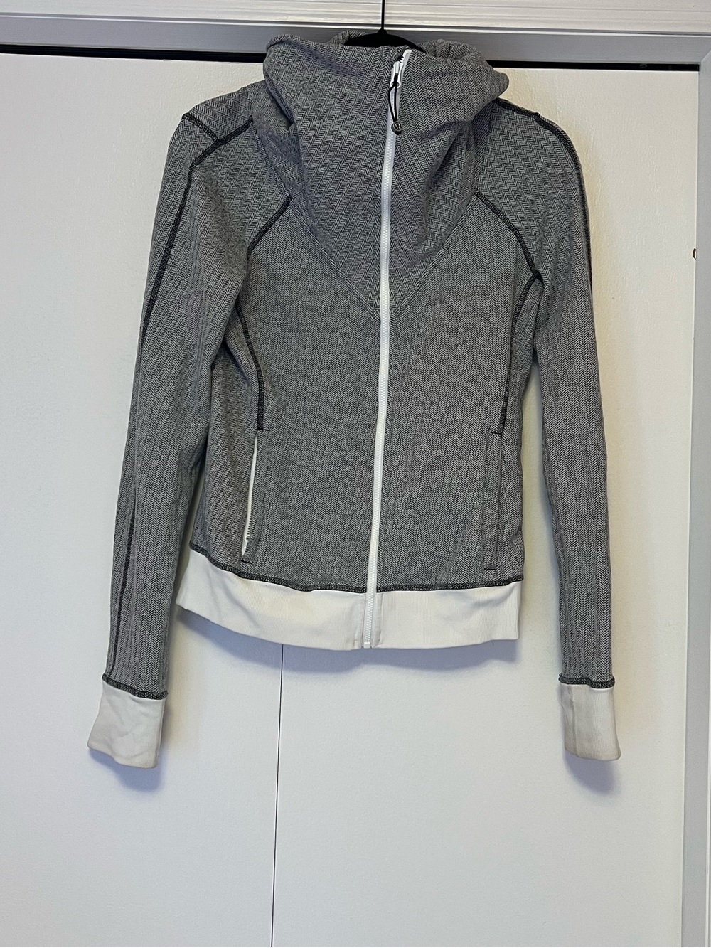 lululemon athletica Gray Herringbone Hooded Jacket with White Trim
